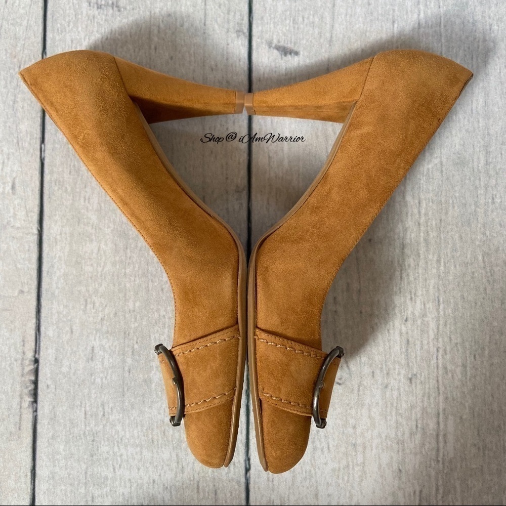 Stuart Weitzman *RARE* NIB caramel suede buckle pumps *shop@iamwarrior - Picture 6 of 12